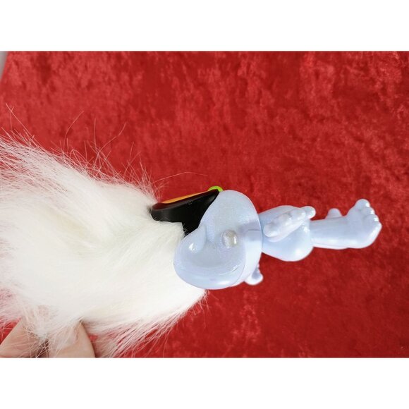 Dreamworks Trolls World Rappin Diamond Light-Up Glitter Figure With White Hair - Picture 3 of 5